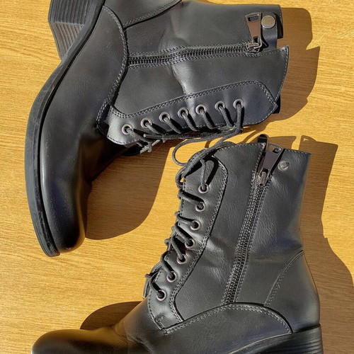 Hunter black ankle boots used, size 39, low heel