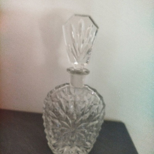 Glass carafe like new