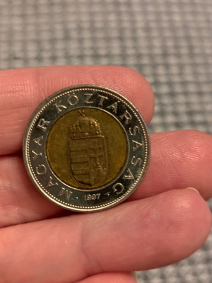 100 Forint Hungary Bimetallic Coin 1997 like new