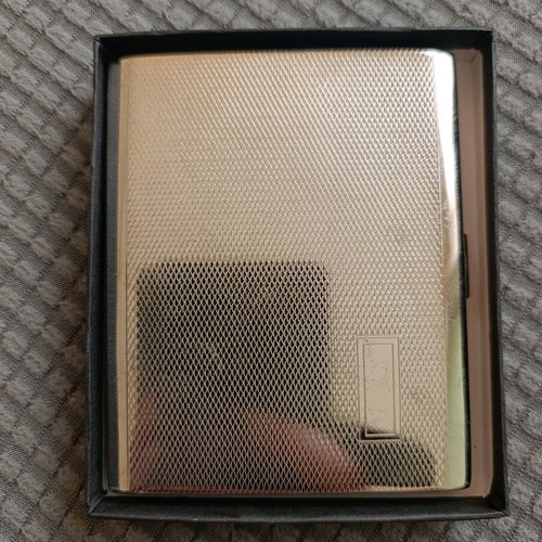 Pearl metal cigarette case like new, Made in Japan