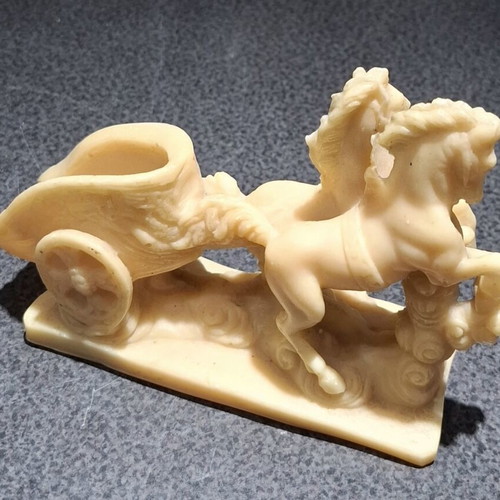 Vintage Italian Roman Chariot sculpture 16cm, like new