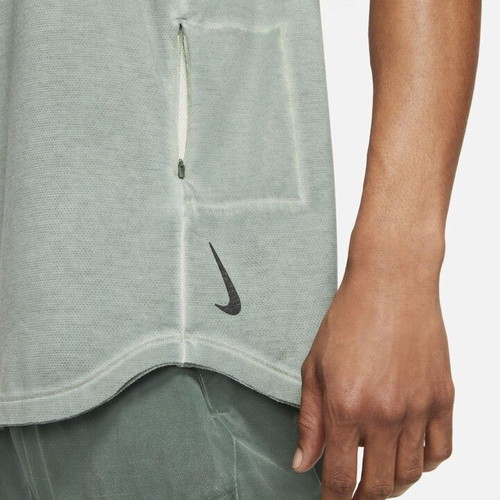 Nike Yoga Nomad men's T-shirt new, size M, green