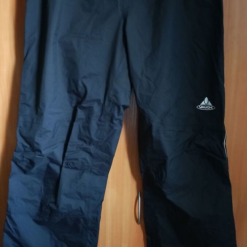 Vaude men's black pants with CEPLEX Active membrane