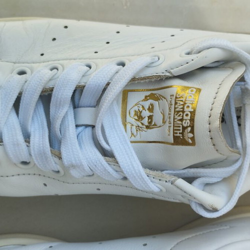 Adidas Stan Smith unisex sneakers used, size 40.5, white with gold details