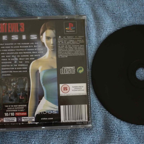 Resident Evil 3 Nemesis Playstation 1 used, black version, no manual