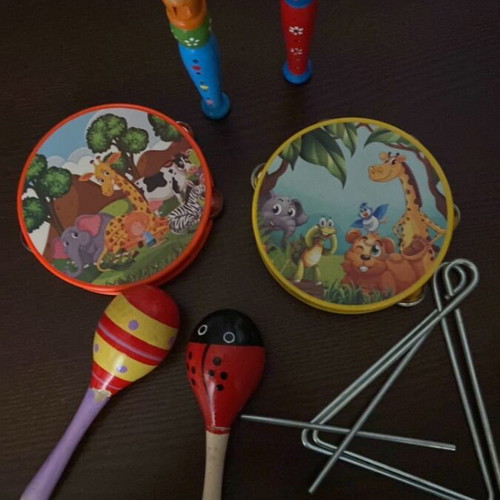 Children's musical instruments used, set of 8 pieces