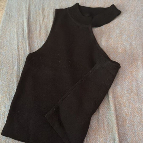 Black top like new, size S