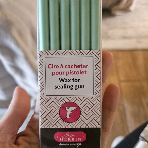 Wax for sealing gun mint color unused