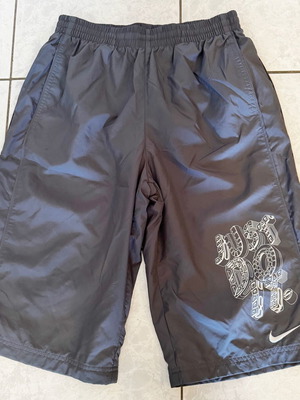 Βερμούδα Nike Short καινούργια, γκρι, μέγεθος Large 152-158cm 12-13 ετών