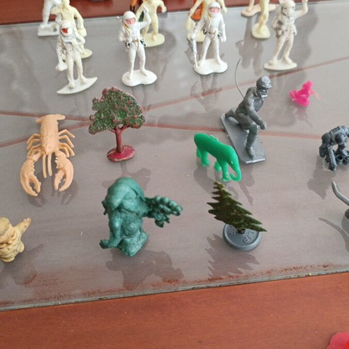 Figures set used, 41 pieces including Spiderman, knights, astronauts, animals