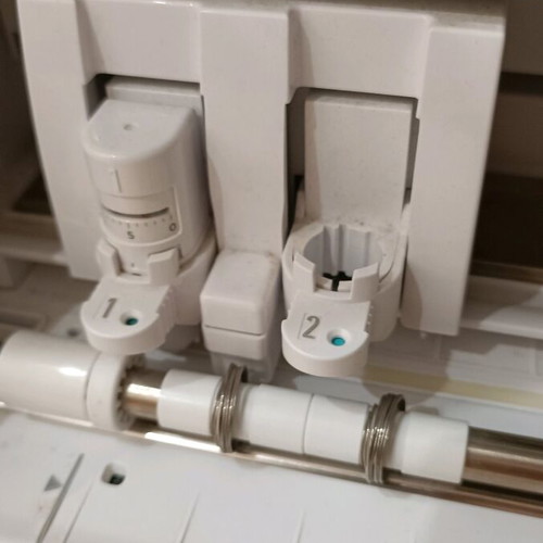 Silhouette Cameo 4 cutting machine like new