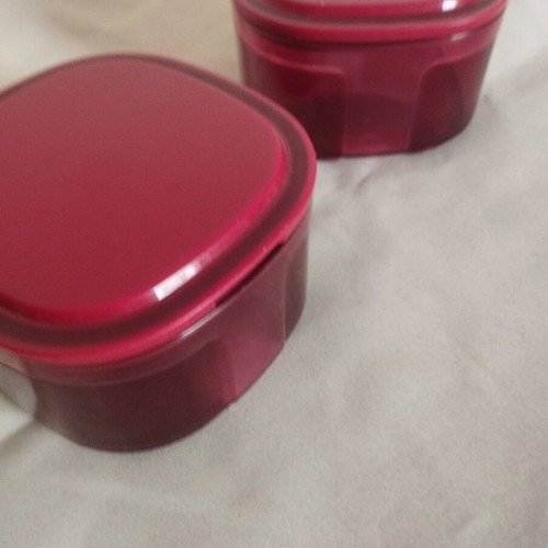 Tupperware set of 5 containers like new