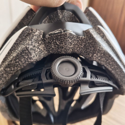 Protective helmet for bicycle or scooter like new