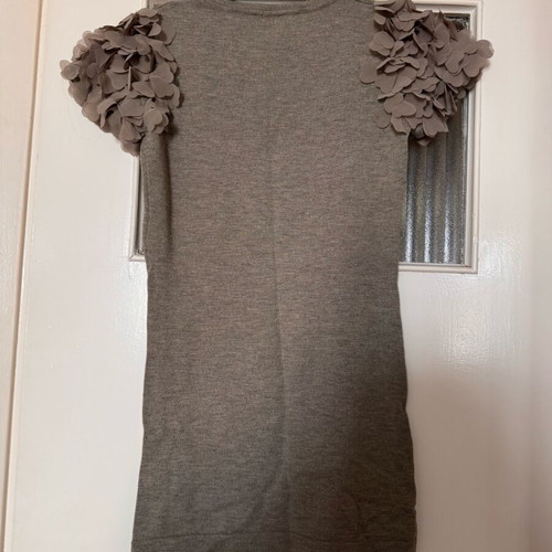 Blouse with pleats like new, 56% wool 25% viscose, beige, size S-M
