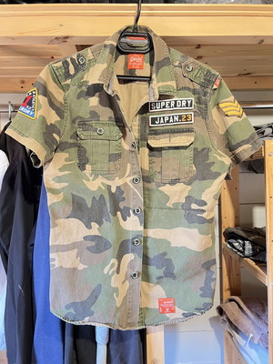 SuperDry camouflage short sleeve shirt large used