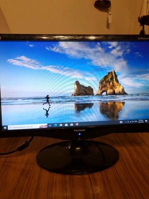 Οθόνη υπολογιστή ViewSonic 19 ιντσών VA1931WA-LED σαν καινούργια
