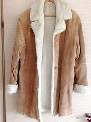 Leather camel coat medium like new with synthetic fur lining