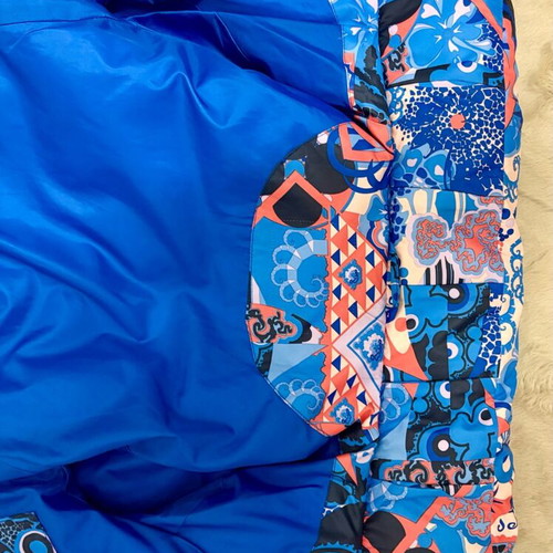Canadian Down Goose Puffer size M like new, blue