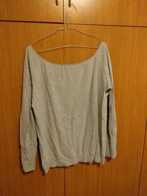 Blouse like new, never worn