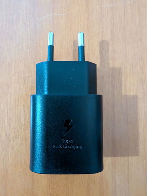 Samsung 25W Super Fast Charger EP-TA800 like new, Type-C