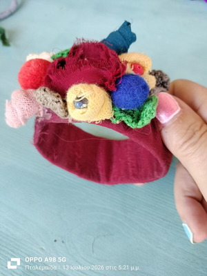Bracelet handmade, like new, red