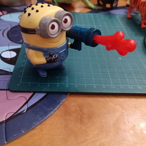 McDonald's Happy Meal figure 2013 from Despicable Me 2 like new