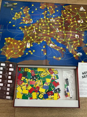 Secret Service board game like new