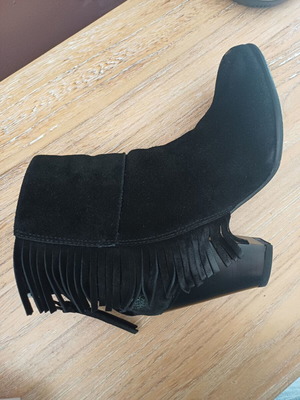 Ash black suede ankle boots with side fringe and zipper, 7 cm heel