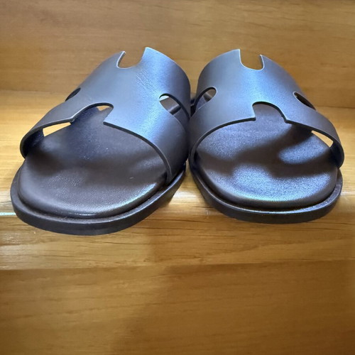 Sofia Manta women's leather brown sandals size 41 like new
