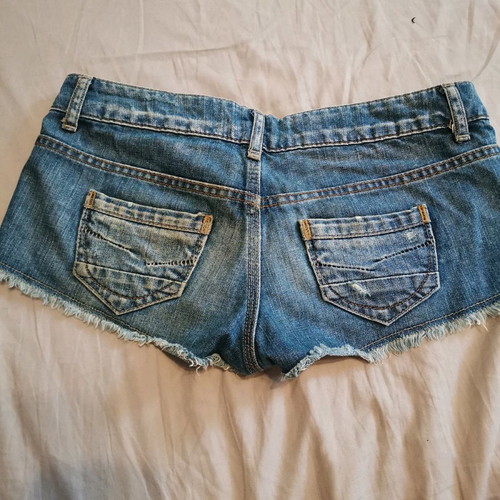 Pink Woman denim shorts small used