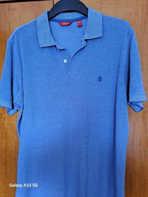 Polo T-shirt σε άριστη κατάσταση, μέγεθος M, ανοιχτό μπλε