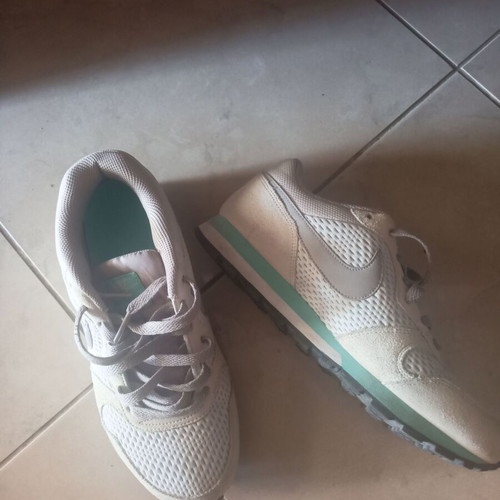 Nike athletic shoes like new, beige and turquoise, size 38
