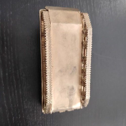 Bronze tank used, decorative or paperweight