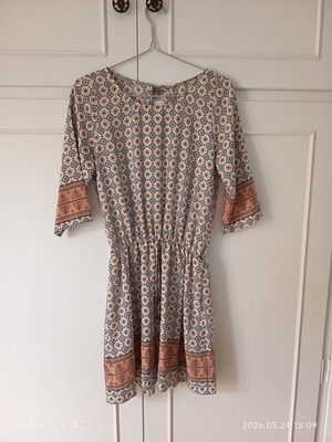 Regalinas mini dress like new, beige and pink, boho style