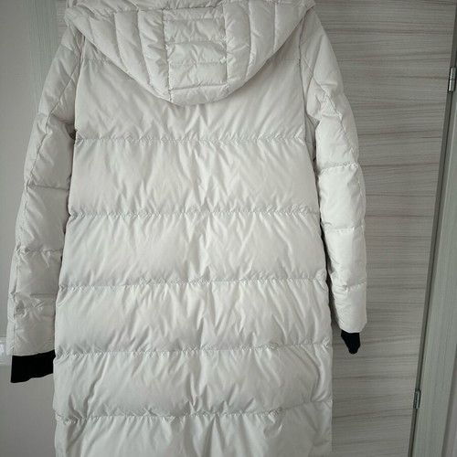 Moose Knuckles Power Puff white women's parka L like new