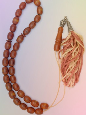 Oval Worry Beads from Old Egyptian Mastic new with Papa and Tassel