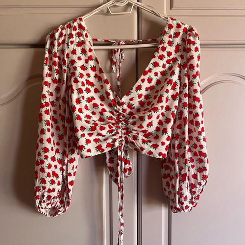 Floral blouse new with ruching, balloon sleeves and open back