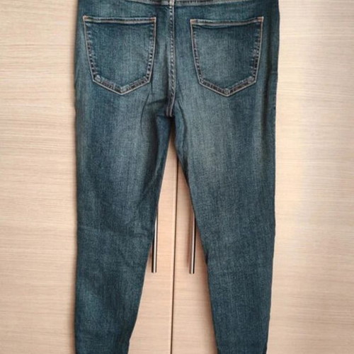 Zara slim-fit jeans with ripped details, size M 38 10, new