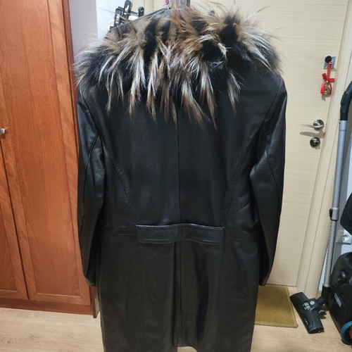 Elements by Moda di Pelle Leather Coat Large like new, black with faux fur collar