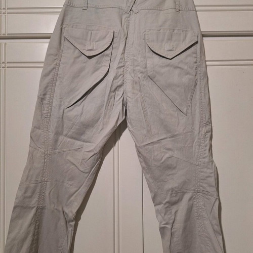 JustB gray capri pants size M like new