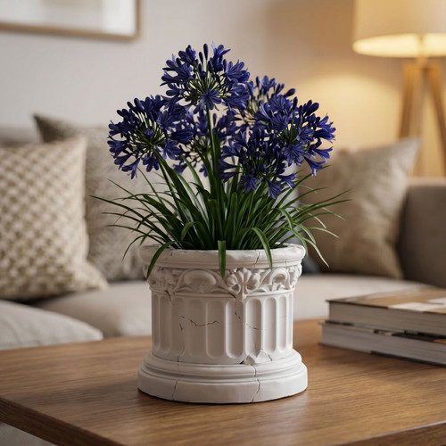 Planter in Ionic style new