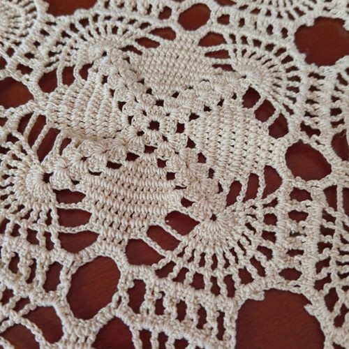 Crochet handmade set of 3 beige pieces new