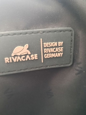 Τσάντα laptop Rivacase καινούργια, μαύρη, αδιάβροχη με πολλές τσέπες