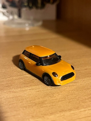 BMW toy car like new