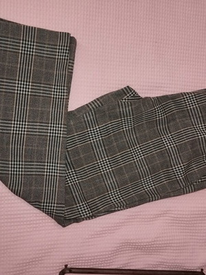 Stylish H&M pants size 40 like new