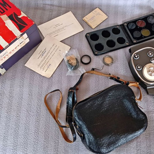 Quarz-2M vintage Russian 8mm film camera new with accessories