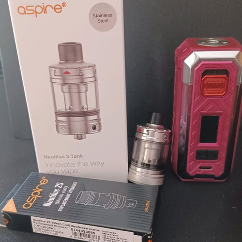 Vaporesso Armour S Mod 100W like new with Nautilus 3 tank and coils