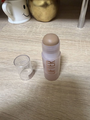 Maybelline Lifter Stick contour number 45 like new