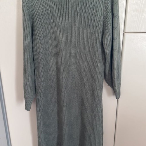 Long cardigan mint color like new