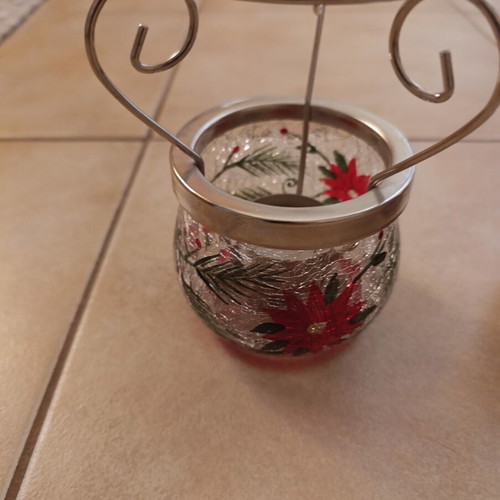 Decorative tealight candle holders like new with Christmas designs, metal base, set of 2